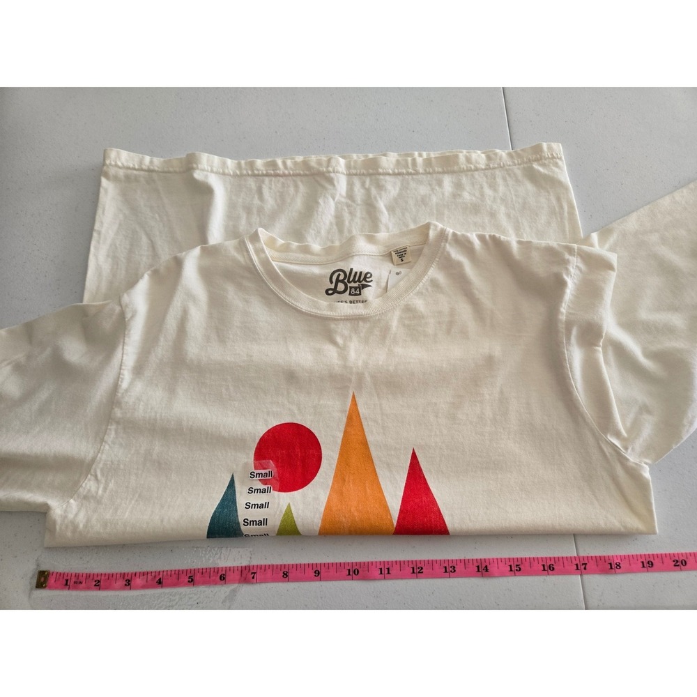 NWT Blue 84 Mens Small T-Shirt Ivory Big Sky Montana Mountain Bear Graphic - Picture 6 of 8